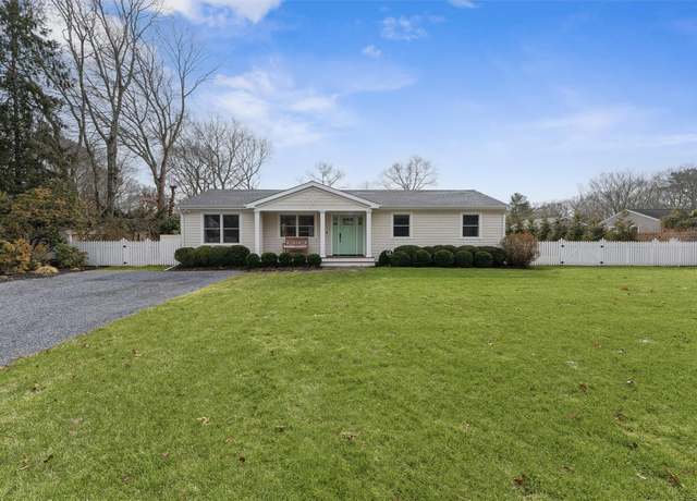 Property at 7 Evergreen Ct, East Quogue, NY 11942, 3 beds, 2 baths
