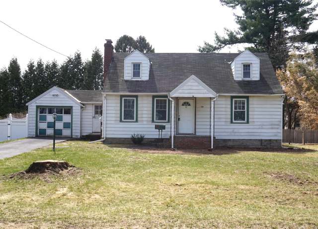 Property at 18 Crumwold Pl, Hyde Park, NY 12538, 4 beds, 2 baths