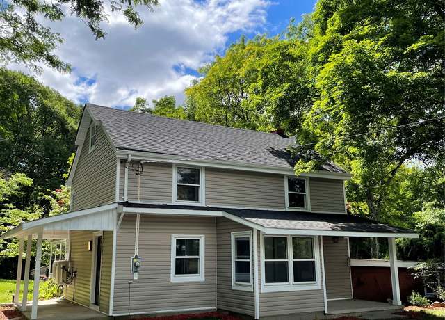 Property at 1271 State Route 208, Wallkill, NY 12589, 2 beds, 1 bath