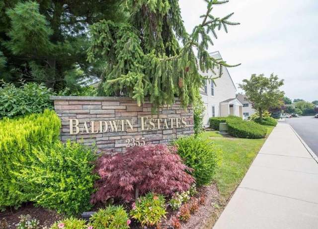 Property at 2355 Pershing Blvd #712, Baldwin, NY 11510, 1 bed, 1.5 baths