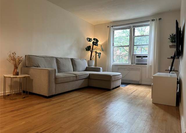 Property at 3333 82nd St Unit 5D, Jackson Heights, NY 11372, 1 bed, 1 bath