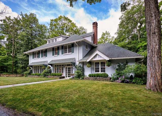 Property at 24 Acoma Rd, Tuxedo Park, NY 10987, 6 beds, 5.5 baths