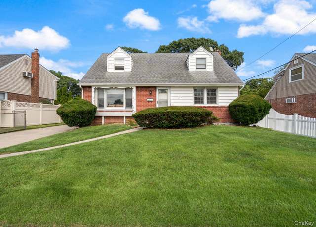 Property at 113 Norman Dr, East Meadow, NY 11554, 3 beds, 2 baths