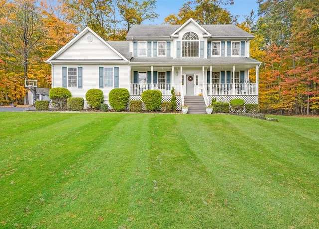 Property at 31 Jill Rd, Highland Mills, NY 10930, 4 beds, 2.5 baths
