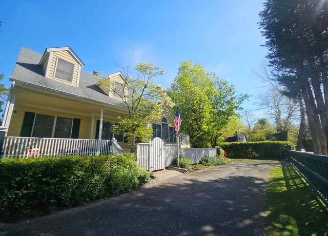 Property at 10 Phyllis Rd, Mastic Beach, NY 11951, 4 beds, 3 baths