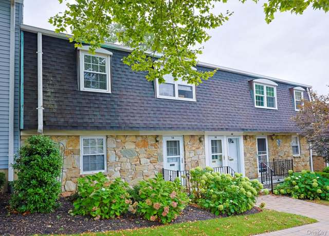 Property at 10 Harbour Ln Unit 5A, Oyster Bay, NY 11771, 1 bed, 1 bath