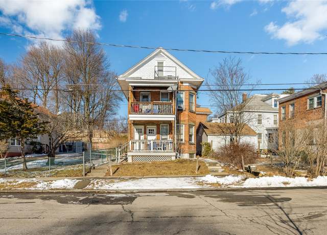Property at 31 Holmes St, Poughkeepsie, NY 12601, 4 beds, 4 baths