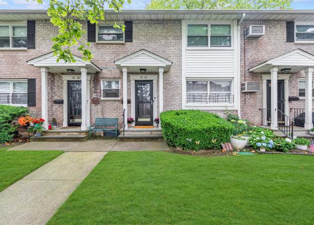 Property at 82-65 268 TH St Unit 2nd Floor, Floral Park, NY 11004, 2 beds, 1 bath
