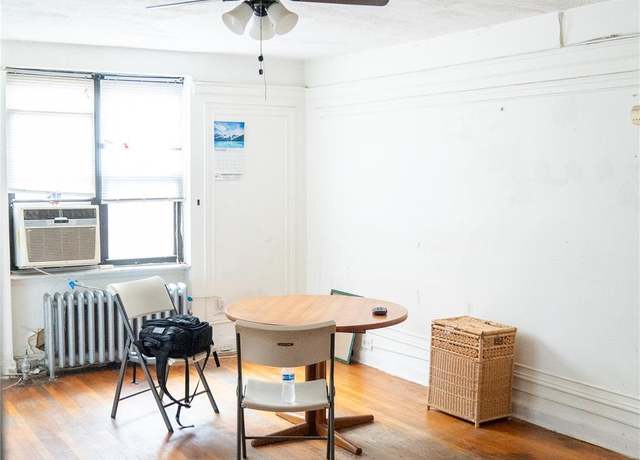 Property at 42-02 Layton St #609, Elmhurst, NY 11373, 1 bed, 1 bath