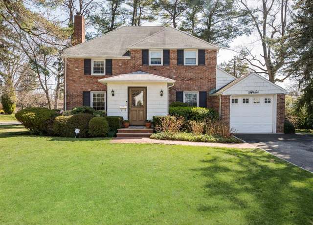 Property at 56 Milburn Ln, East Hills, NY 11577, 3 beds, 2.5 baths