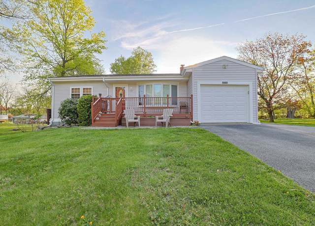 Property at 6 Park Hill Dr, New Windsor, NY 12553, 3 beds, 1 bath