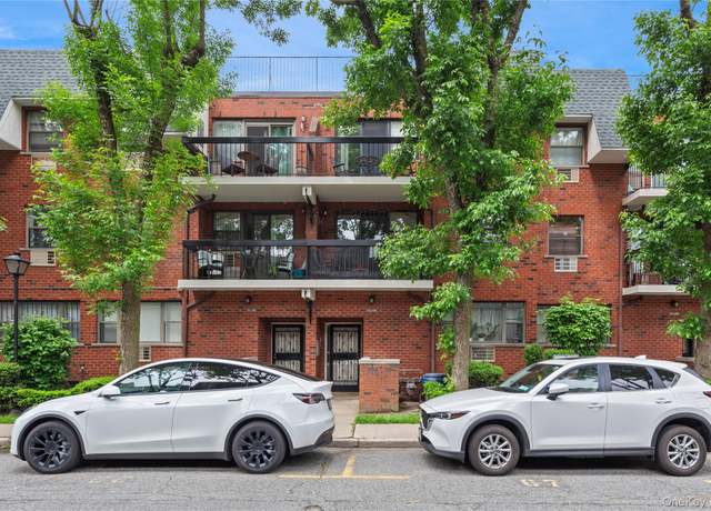 Property at 71-28 Sutton Pl #3, Flushing, NY 11365, 3 beds, 2 baths