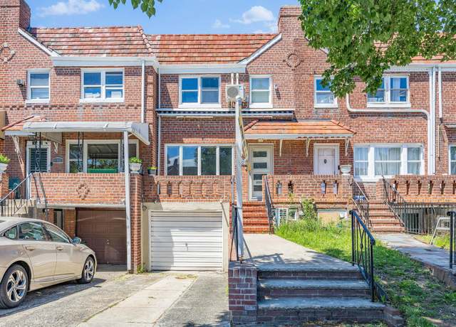 Property at 140-21 69th Ave, Kew Garden Hills, NY 11367, 3 beds, 2.5 baths