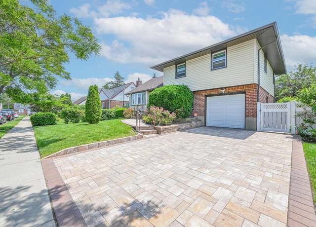 Property at 652 Shady St, Hempstead, NY 11550, 3 beds, 1.5 baths
