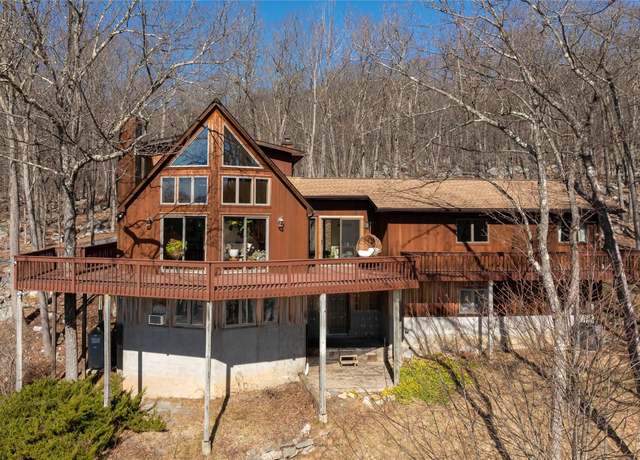 Property at 20 Budney, Cold Spring, NY 10516, 4 beds, 2 baths