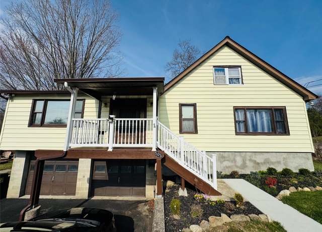 Property at 503 Bloomingburg Rd, Middletown, NY 10940, 4 beds, 1 bath