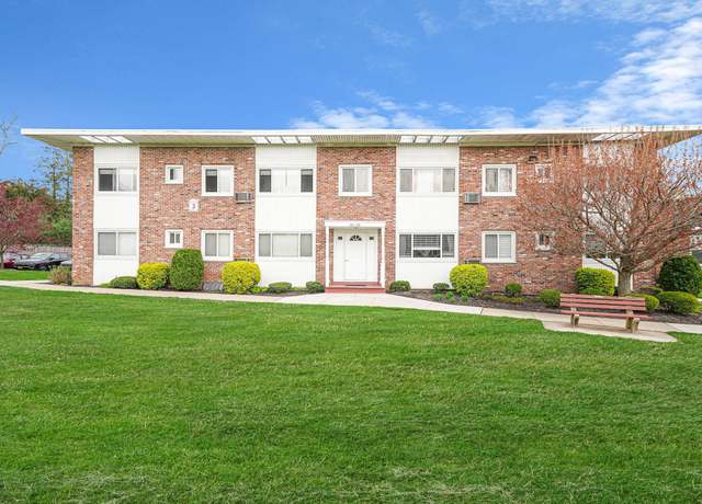 Property at 355 Route 111 #26, Smithtown, NY 11787, 1 bed, 1 bath