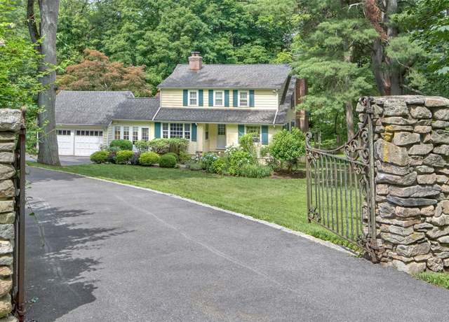 Property at 326 Millwood Rd, Chappaqua, NY 10514, 3 beds, 3.5 baths