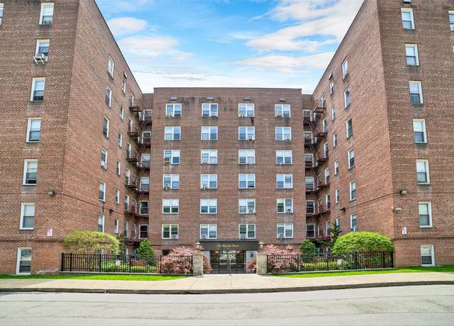 Property at 1 Vincent Rd Unit 2A, Bronxville, NY 10708, 3 beds, 2 baths