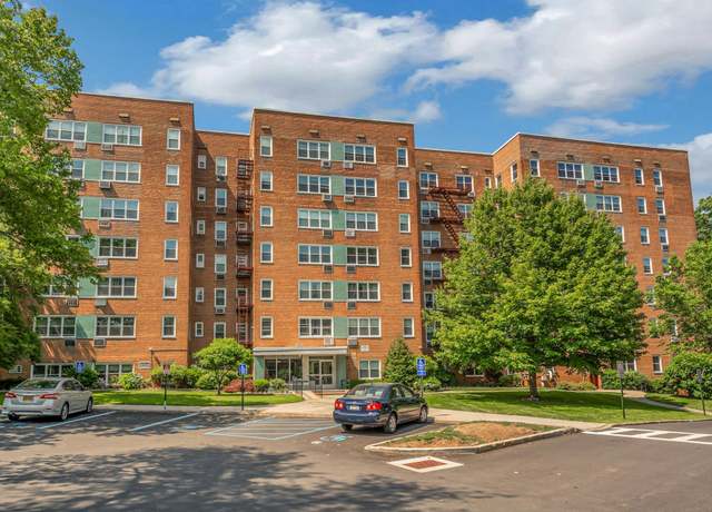 Property at 98 Dehaven Dr Unit 1F, Yonkers, NY 10703, 1 bed, 1 bath