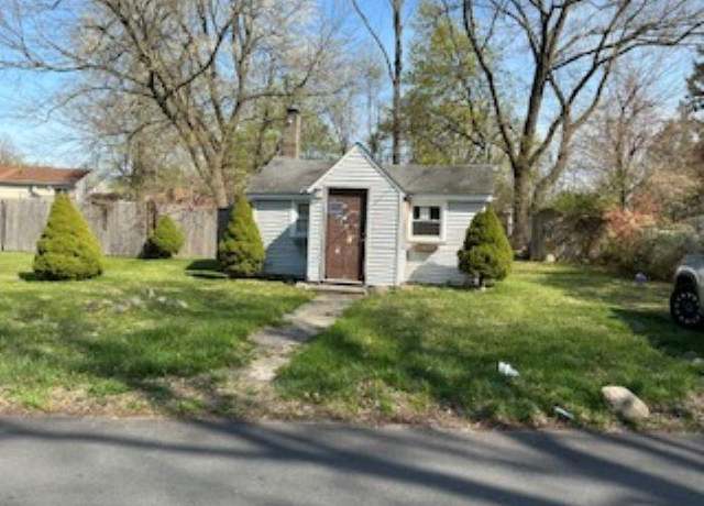 Property at 99 Excelsior Ave, Middletown, NY 10940, 1 bed, 1 bath