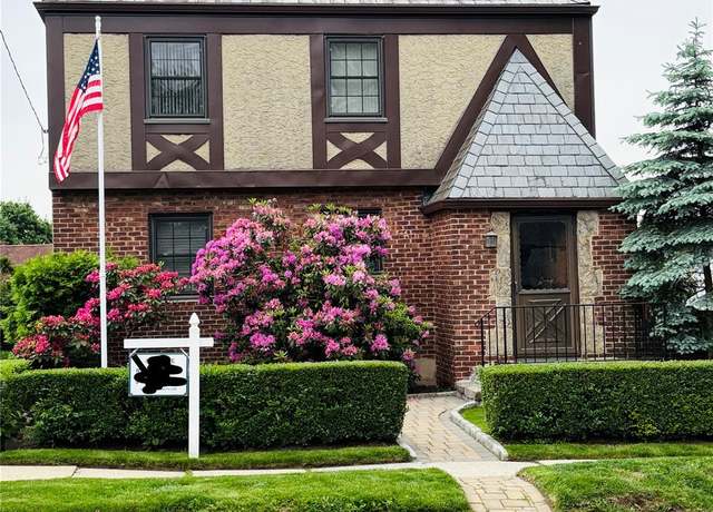Property at 30 Seminary Ave, Yonkers, NY 10704, 3 beds, 1.5 baths
