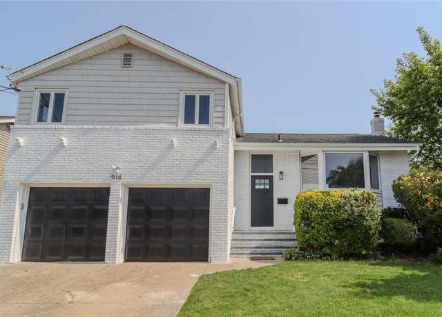 Property at 914 Northern Blvd, Baldwin Harbor, NY 11510, 4 beds, 2.5 baths