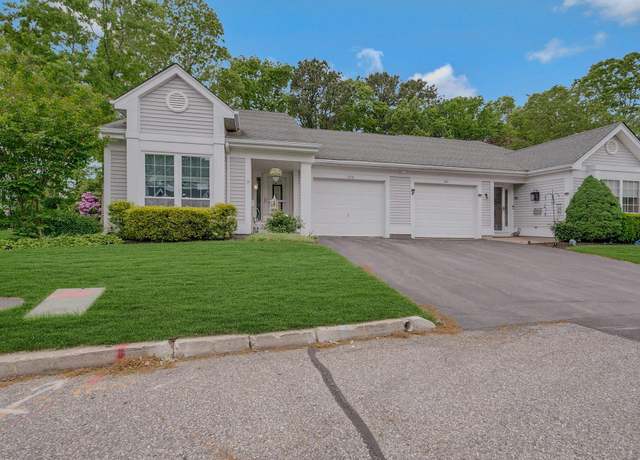 Property at 229 Glen Dr, Ridge, NY 11961, 2 beds, 2 baths