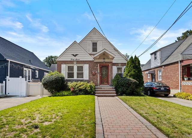 Property at 47 Alden Ave, Valley Stream, NY 11580, 3 beds, 2.5 baths