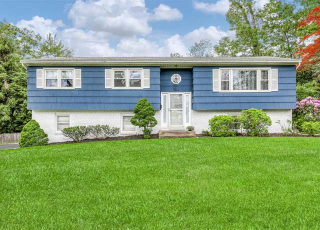 Property at 3 Indian Dr, West Nyack, NY 10994, 4 beds, 3 baths
