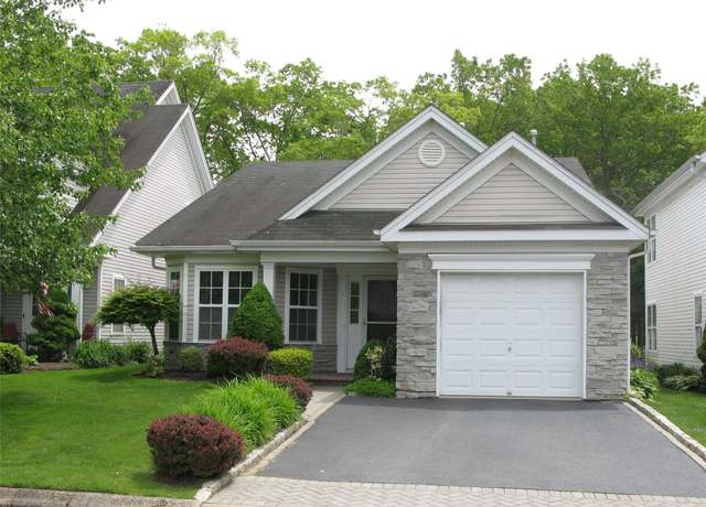 Property at 75 Madison Cir, Middle Island, NY 11953, 2 beds, 2 baths