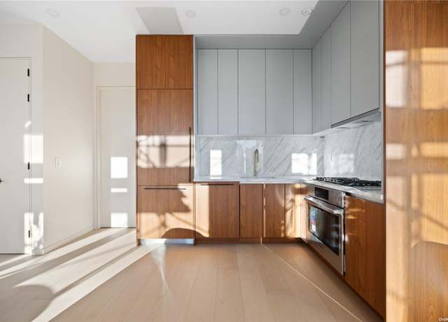 Property at 31-16 21st St Unit 5C, Astoria, NY 11106, 2 beds, 2 baths