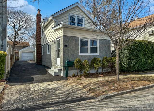 Property at 309 S 11th St, New Hyde Park, NY 11040, 3 beds, 2.5 baths