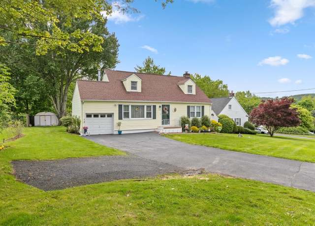 Property at 3559 Old Yorktown Rd, Yorktown Heights, NY 10598, 4 beds, 2 baths