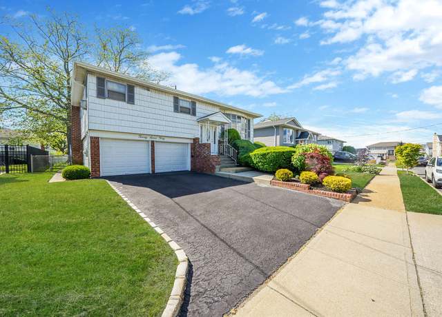Property at 2740 Judith Dr, Bellmore, NY 11710, 4 beds, 1.5 baths