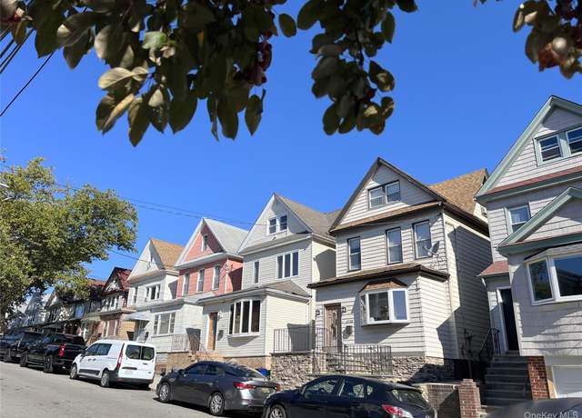 Property at 6731 52nd Rd, Maspeth, NY 11378, 4 beds, 2.5 baths