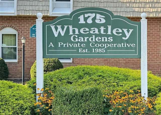 Property at 175 Main Ave #162, Wheatley Heights, NY 11798, 1 bed, 1 bath