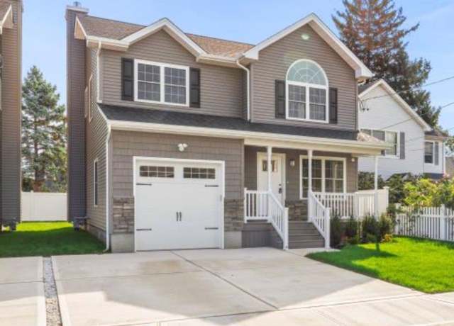 Property at 299 E Clinton Ave, Roosevelt, NY 11575, 4 beds, 2.5 baths