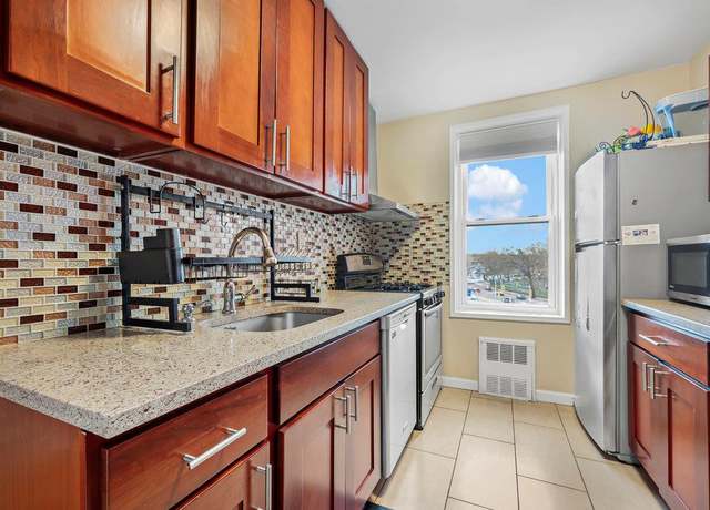 Property at 7510 Yellowstone Blvd Unit 6D, Rego Park, NY 11374, 1 bed, 1 bath