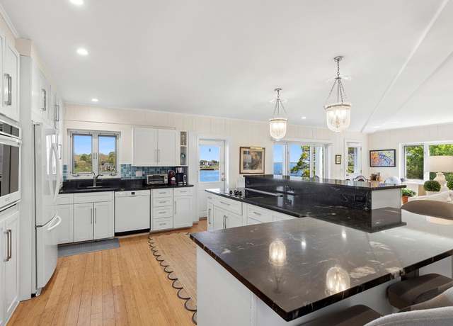 Property at 47 Rampasture Rd Apt M, Hampton Bays, NY 11946, 1 bed, 1 bath