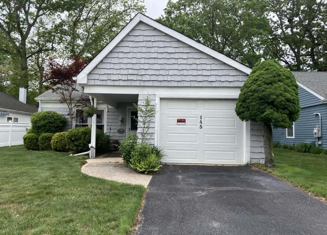 Property at 145 Edinburgh Dr, Ridge, NY 11961, 2 beds, 2 baths