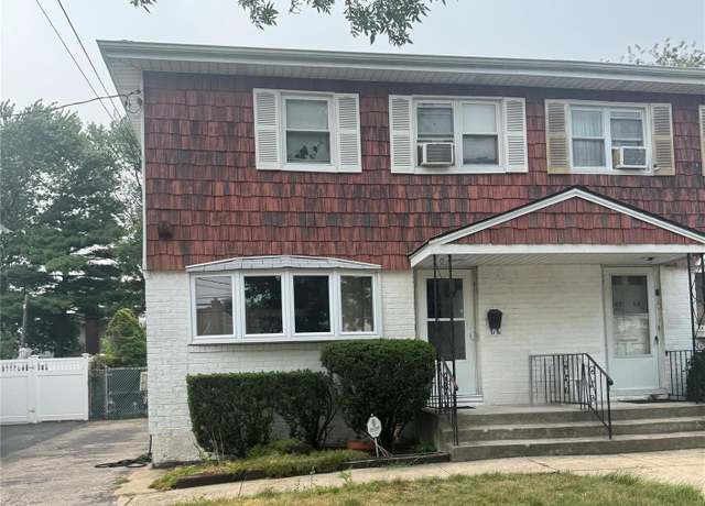 Property at 14718 257th St, Rosedale, NY 11422, 3 beds, 1.5 baths