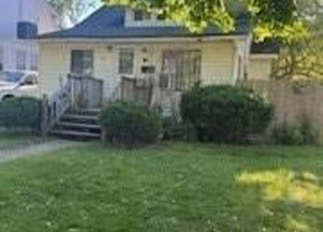 Property at 53 William St, Farmingdale, NY 11735, 3 beds, 1 bath