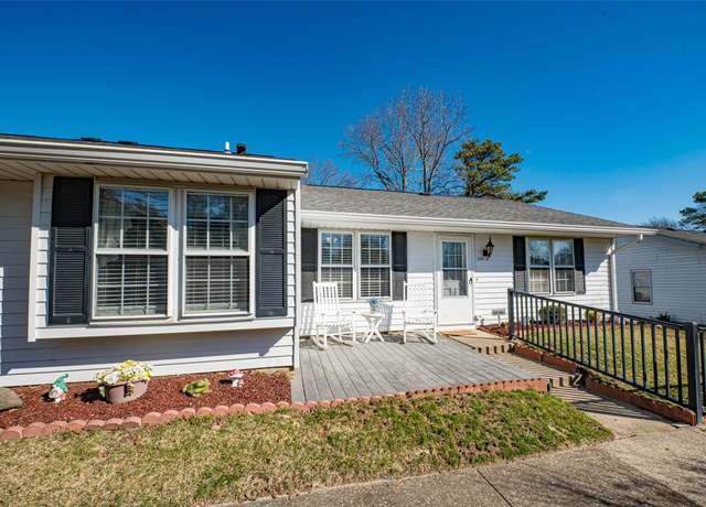 Property at 346 Woodbridge Dr Unit B, Ridge, NY 11961, 2 beds, 2 baths
