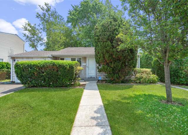 Property at 337 Atlantic Ave, Massapequa Park, NY 11762, 3 beds, 2 baths