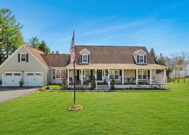 Property at 105 Old Castle Point Rd, Wappingers Falls, NY 12590, 4 beds, 3 baths