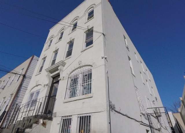 Property at 50-35 38th St, Long Island City, NY 11101, 13 beds, 8 baths