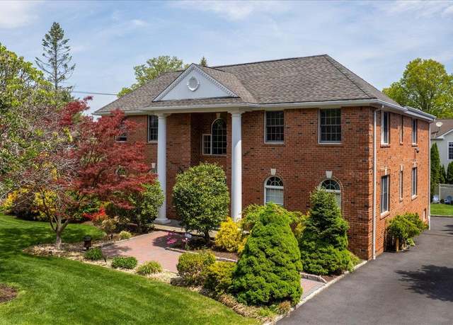 Property at 1 D'alessio Ct, Scarsdale, NY 10583, 7 beds, 4.5 baths