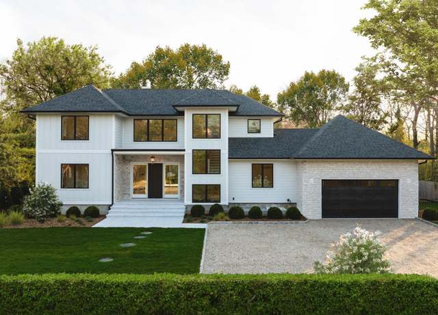 Property at 26 Pine Tree Rd, Southampton, NY 11968, 7 beds, 6.5 baths