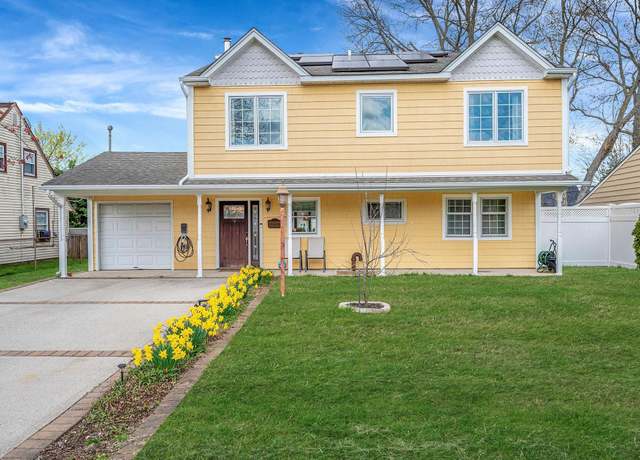 Property at 9 Prentice Rd, Levittown, NY 11756, 4 beds, 2 baths